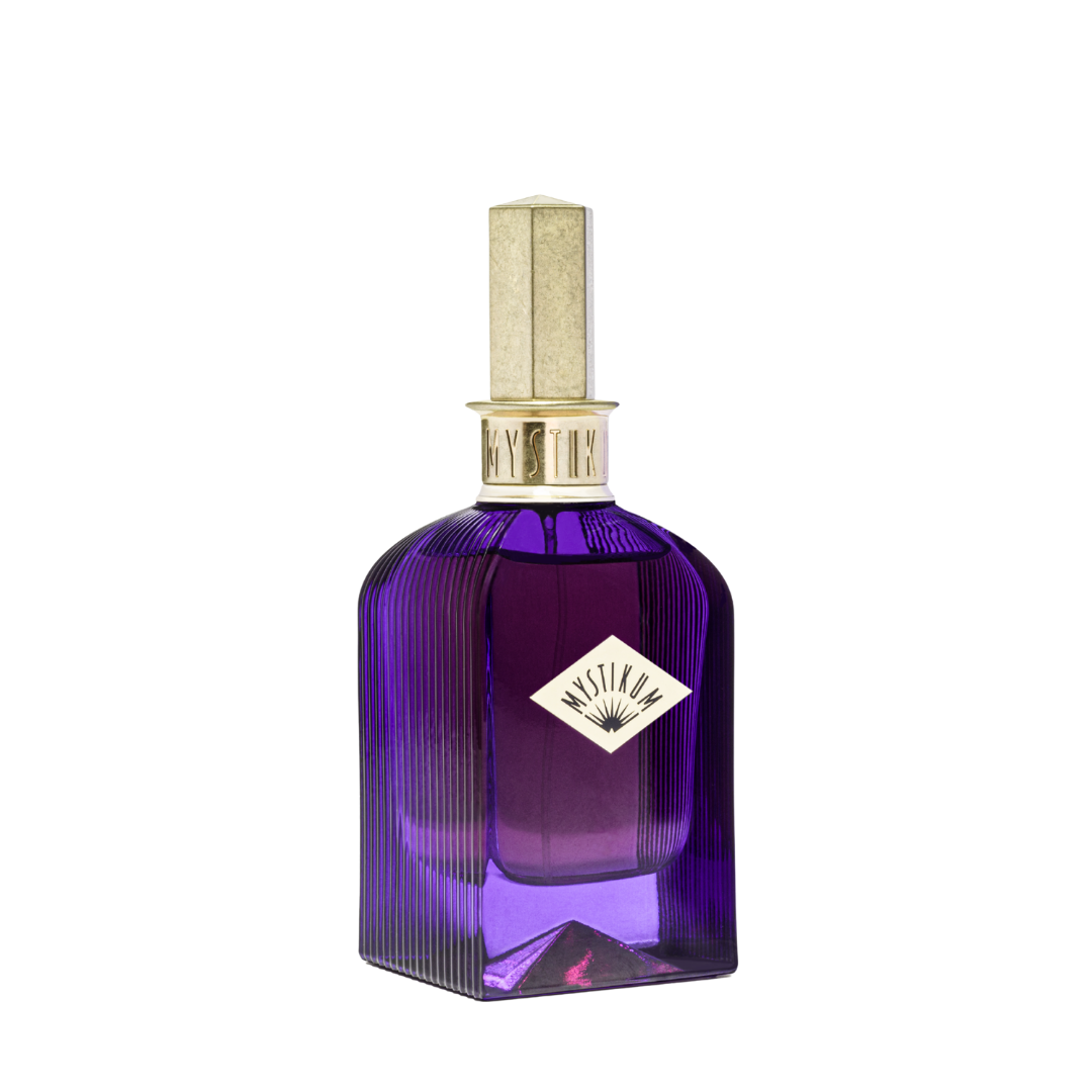 Mystikum Signature Collection NIGHTFALL IN THE CITY OF KINGS Eau de Parfum freigestellt scent amor